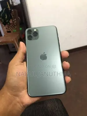 Apple iPhone 11 Pro Max (Used)