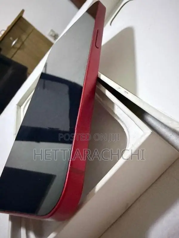 Apple iPhone 13 256GB (Used)