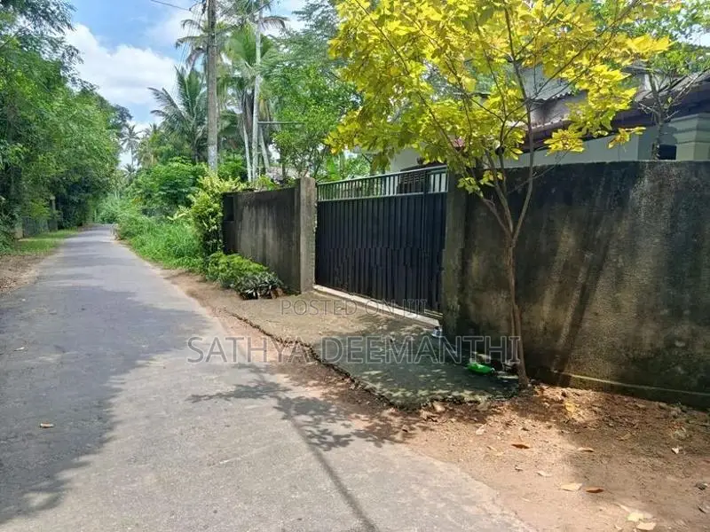 New House For Sale Wathumulla Udugampola In Gampaha