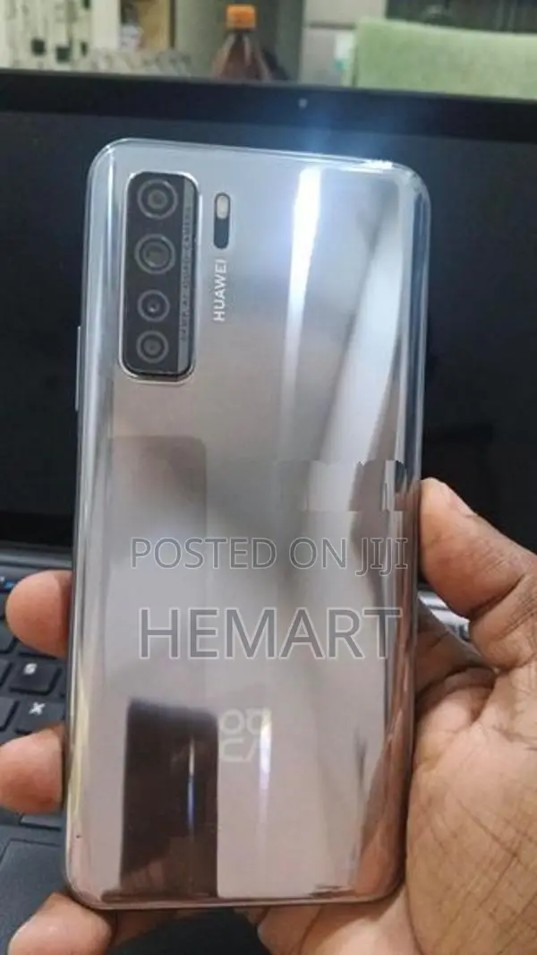 Huawei Nova 7 SE (Used)
