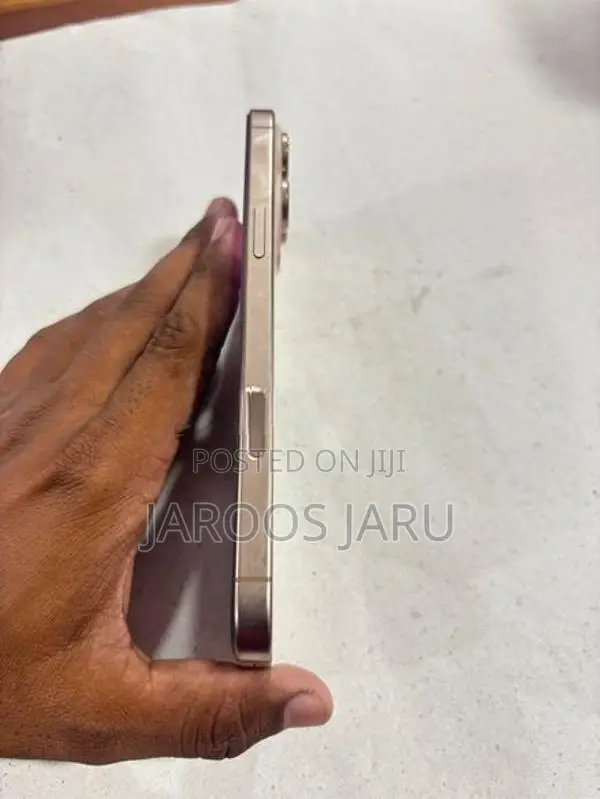 Apple iPhone 16 Pro Max 256GB (Used)
