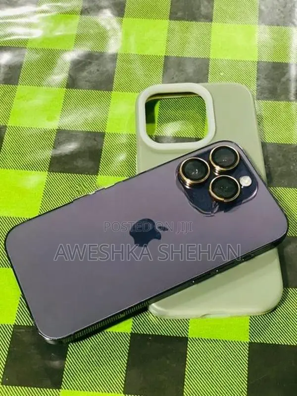 Apple iPhone 14 Pro (Used)