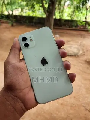 Apple iPhone 12 64GB (Used)