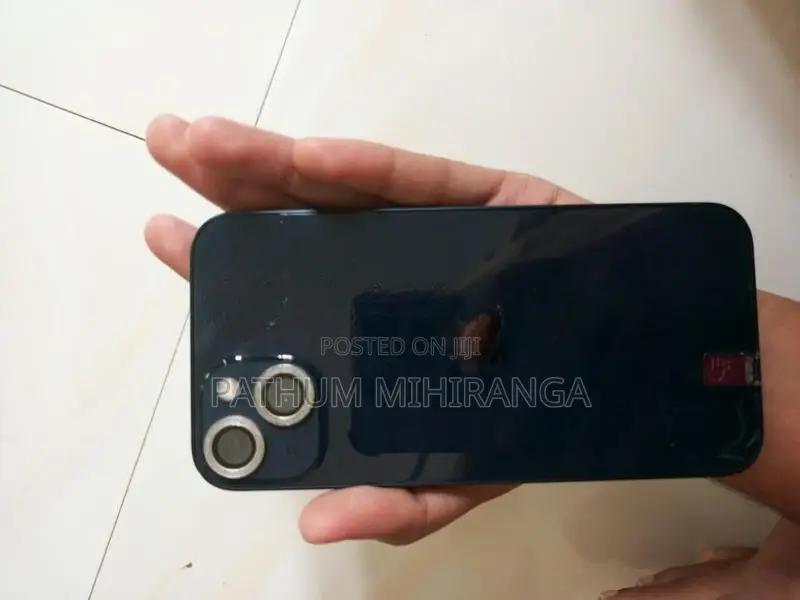 Apple iPhone 13 (Used)