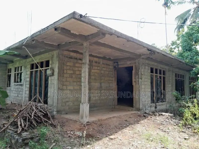 House With Land - Matale