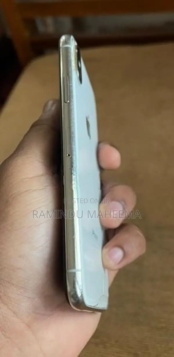 Apple iPhone X (Used)