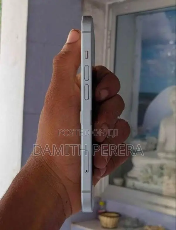 Apple iPhone 15 (Used)