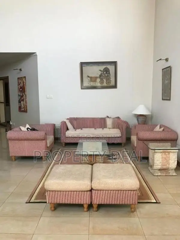 Royal Park Penthouse Apartment For Sale In Rajagiriya - PDA36