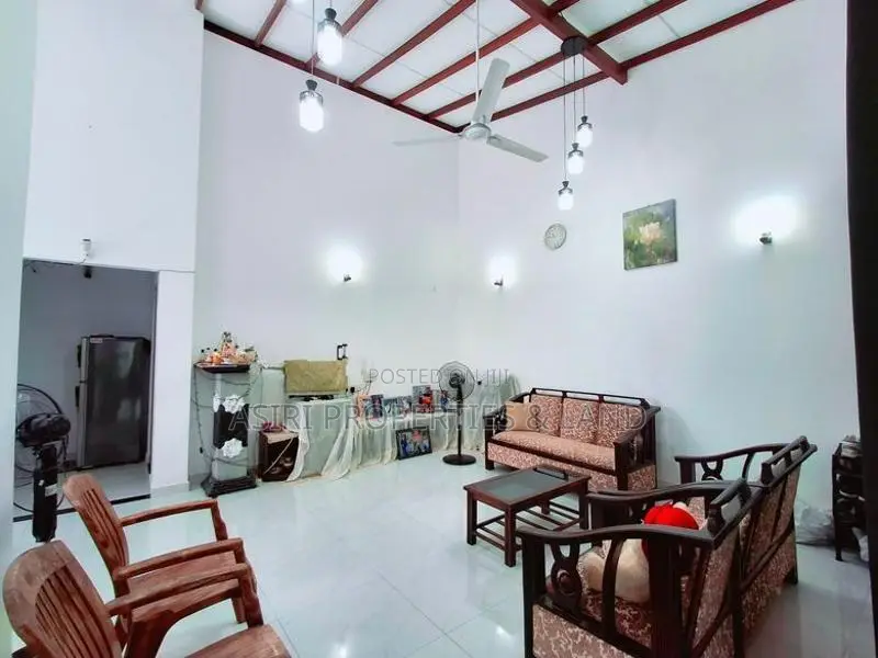 ALMOST NEW 3 BEDROOMS HOUSE FOR SALE IN PILIYANDALA JAMBURALIYA