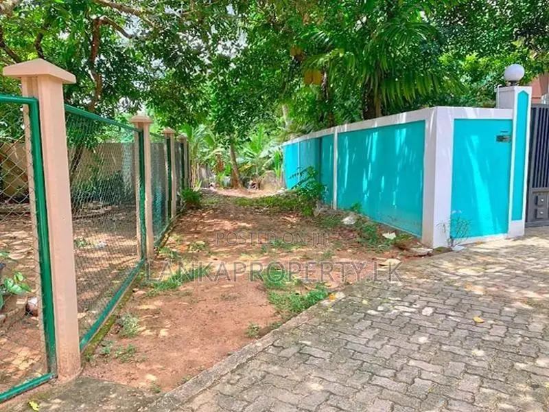 12 Perches Highly Residential Land for Sale in Kirillawala, Kadawatha