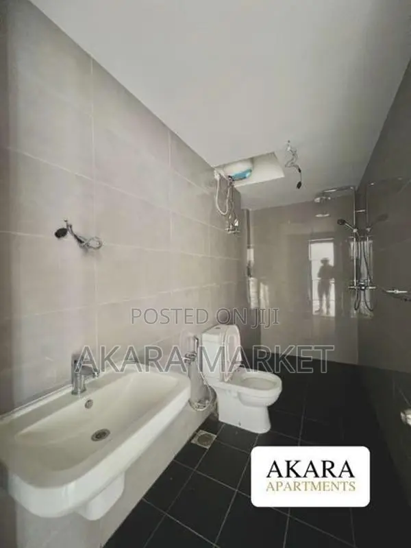The Cornwall, Colombo 03 - Unfurnished Apartment for Sale A54279