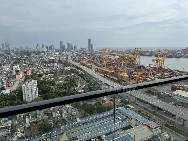 Marina Square 2BR Apartment for Sale in Colombo 15 - EA950