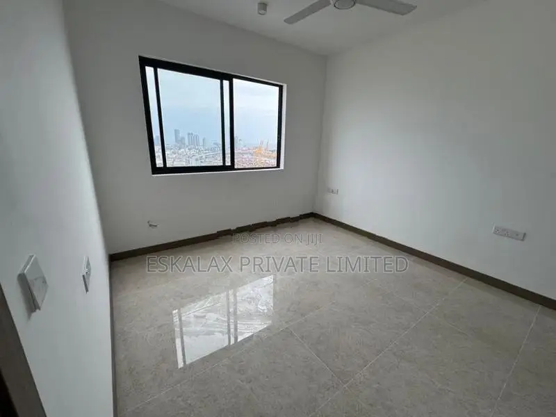 Marina Square 2BR Apartment for Sale in Colombo 15 - EA950