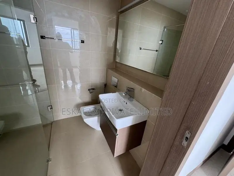 Marina Square 2BR Apartment for Sale in Colombo 15 - EA950