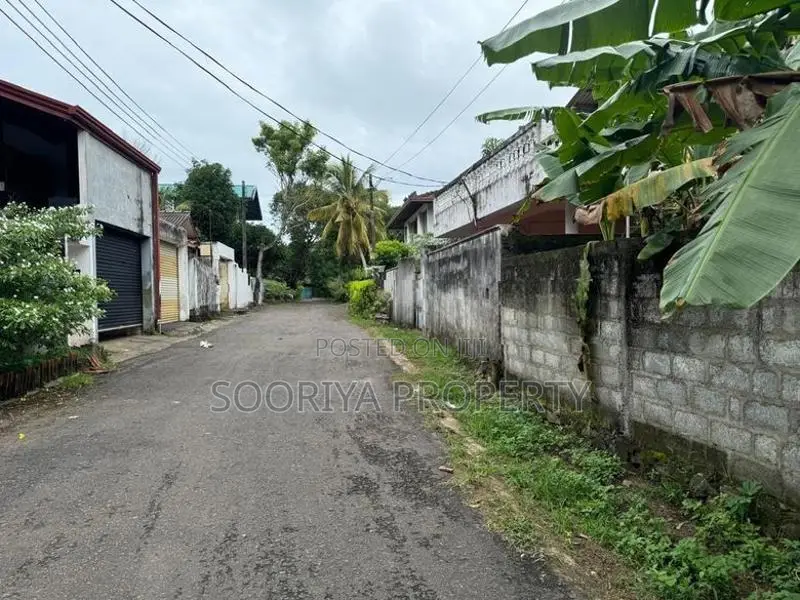 30M to Bus Route Superb Land for Sale in Piliyandala