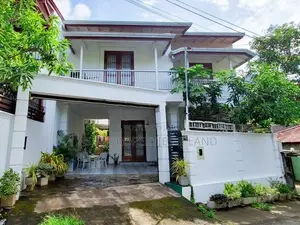 නිදන කාමර 4ක සුඛෝපභෝගී දෙමහල් නිවස විකිණීමට Piliyandala Kesbawa