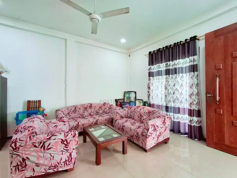 නිදන කාමර 4ක සුඛෝපභෝගී දෙමහල් නිවස විකිණීමට Piliyandala Kesbawa