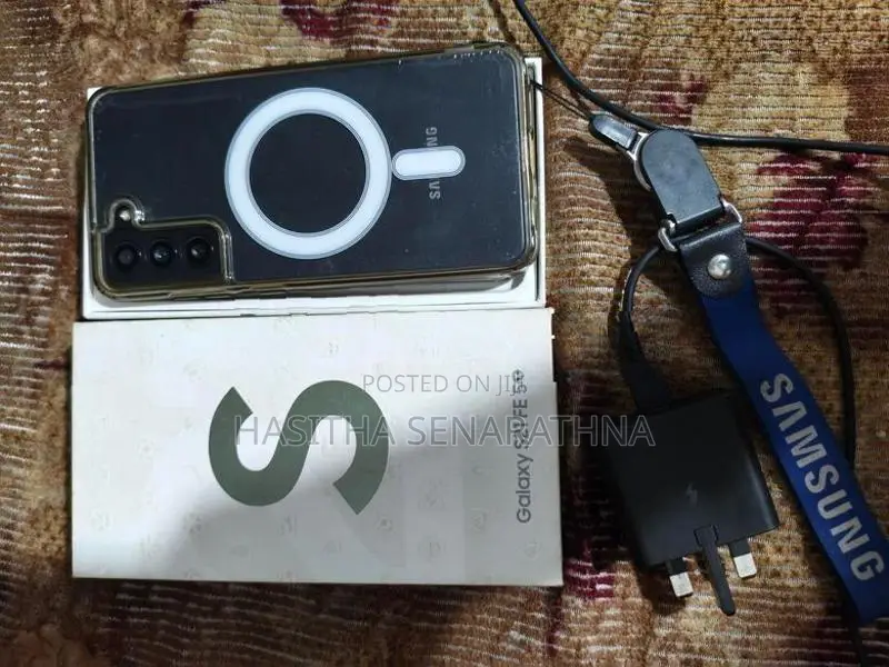 Samsung Galaxy S21 FE (Used)