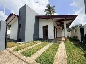 Single Storey House for Sale in Padukka Homagama (bn 100)