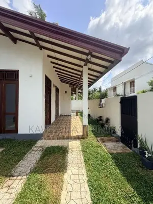 Single Storey House for Sale in Padukka Homagama (bn 100)