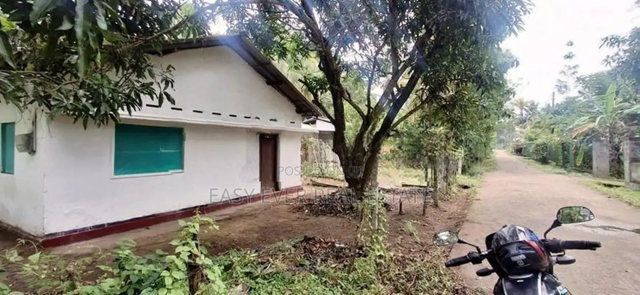 කුරුණෑගල – මල්ලවපිටිය පර්චස් 15 ක ඉඩමක් මිලදීගන්නා ඔබට නිවසක් නොමිලේ