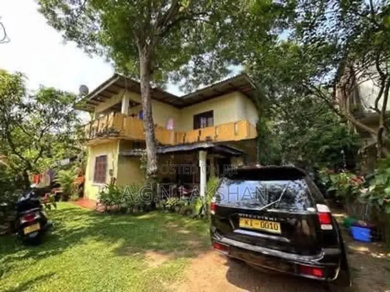 Two-Storey House for Sale – Battaramulla