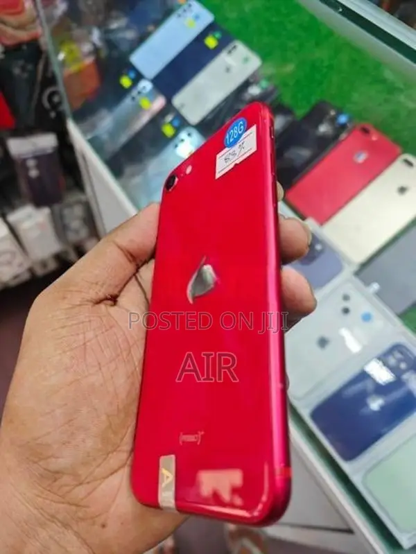 Apple iPhone SE 2 (Used)