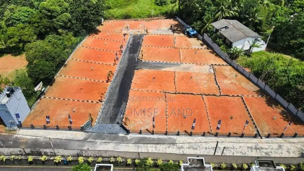Athurugiriya Town Land Sale T01