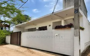 Modern 3-Bedroom House for Sale in Gothatuwa, Kolonnawa.