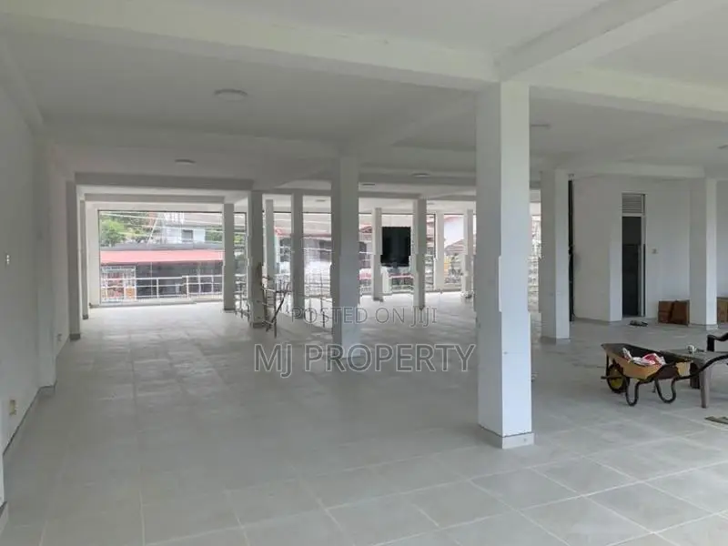 ( SC-1273) Valuable Commercial Building 1st Floor Rent in Pannipitiya