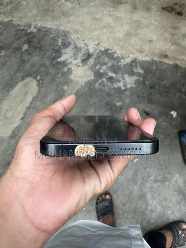 Apple iPhone 15 Pro Max (Used)