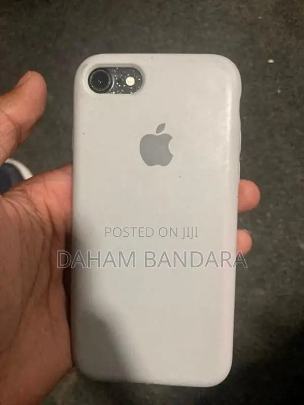 Apple iPhone 7 (Used)
