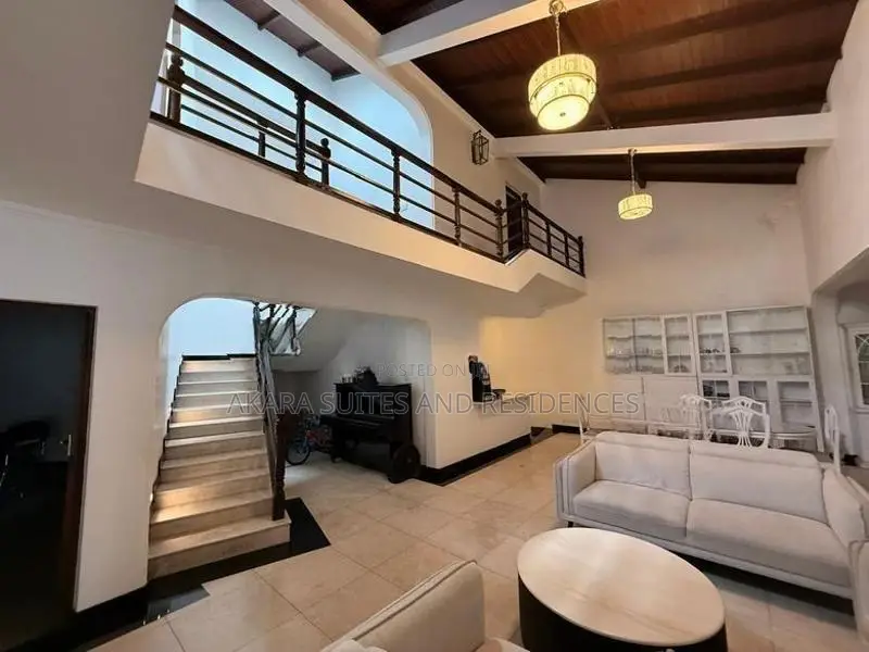 5,000 sq.ft - Furnished House For Rent HL56084 In Colombo 7