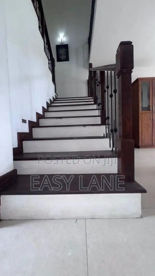 කඩවත – ඉඹුල්ගොඩ full AC අංගසම්පූර්ණ දෙමහල් නිවසක්