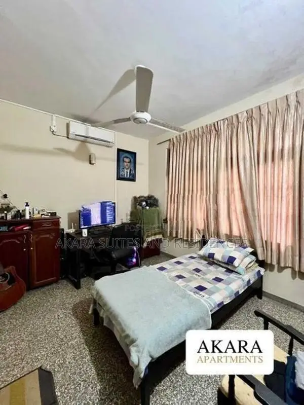 3,600 sq.ft Unfurnished House For Rent - HL56094 In Colombo 7