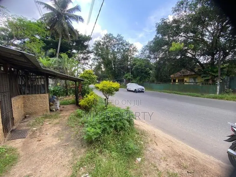 ( TS-1277) Valuable Residential Bare Land Sale in Meepe, Galagedara