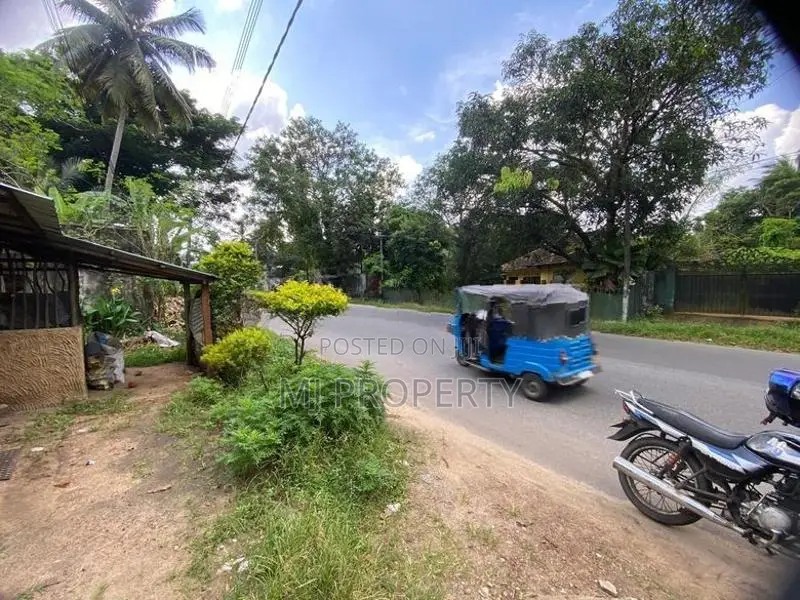 ( TS-1277) Valuable Residential Bare Land Sale in Meepe, Galagedara