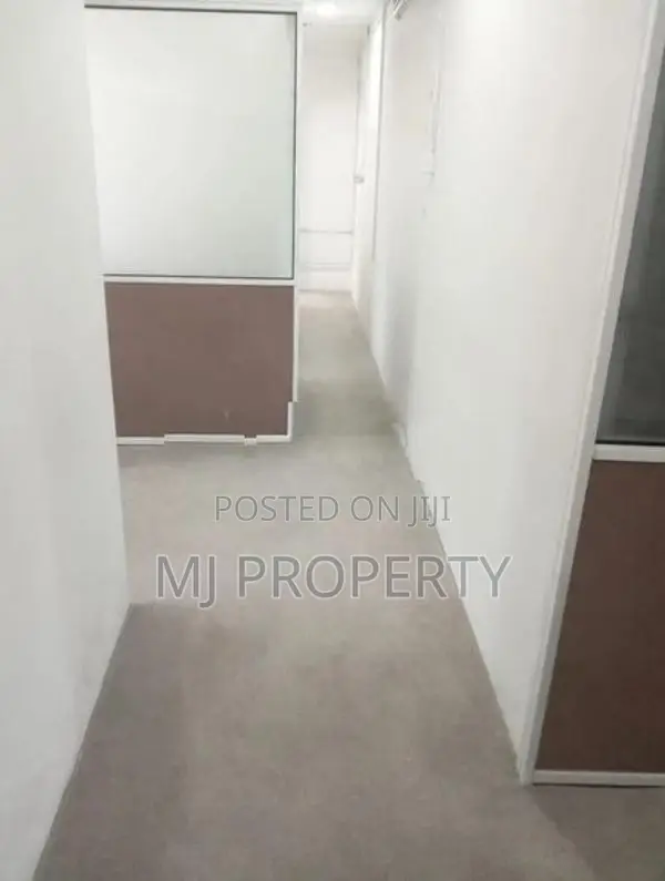 ( GC-1278) Commercial Building Rent In Battaramulla