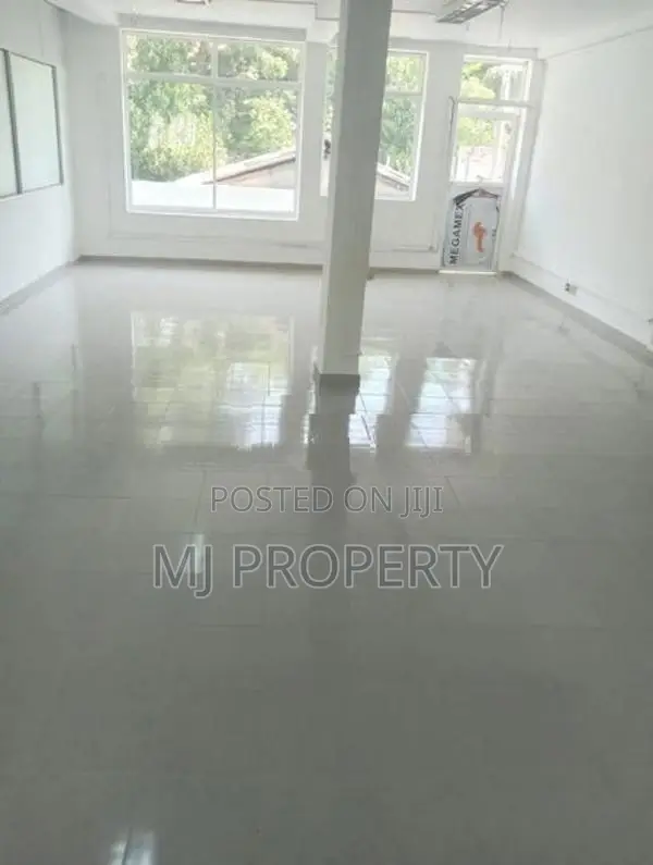( GC-1278) Commercial Building Rent In Battaramulla