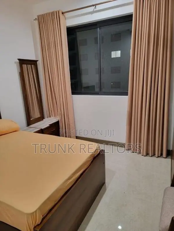 Marina Square, Colombo 15 02BR Apartment For Rent (NK11906)