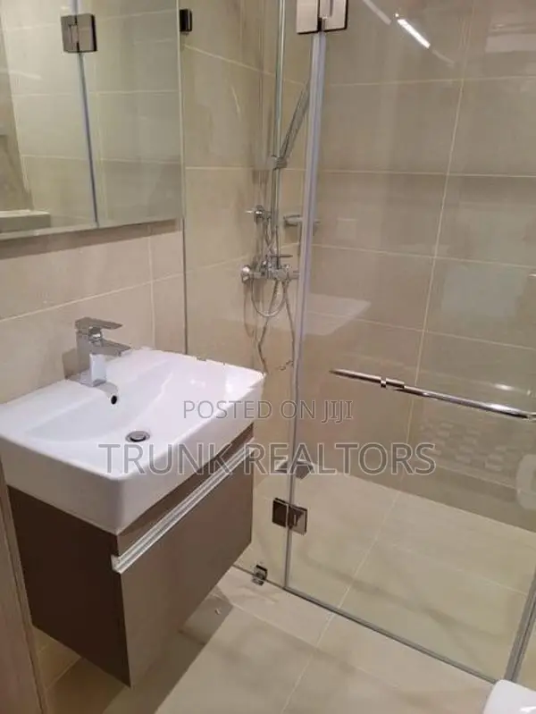 Marina Square, Colombo 15 02BR Apartment For Rent (NK11906)