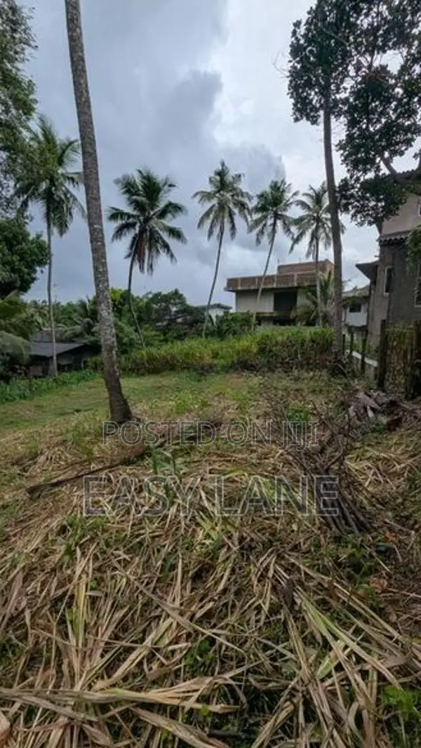 කඩවත මාවරමන්ඩිය නිවසක් ඉදිකිරීමට සුදුසු වටිනා ඉඩමක්විකිණීමට.