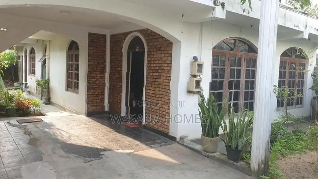 Super House For Sale Borelesgamuwa In Boralesgamuwa