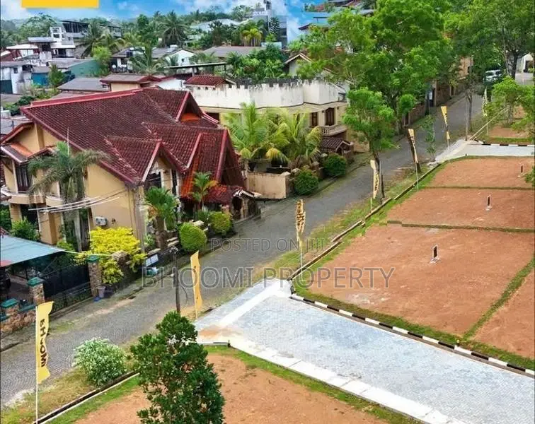 Hokandara Luxury Land For Sale D In Talawatugoda