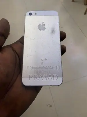 Apple iPhone SE (Used)