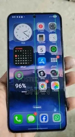 Samsung Galaxy S22 (Used)