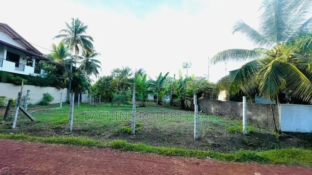 15 Perches Land For Sale IN ELUWILA,PANADURA