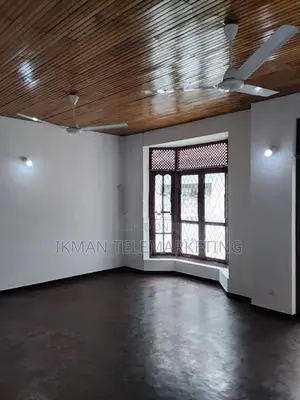 Two Story House for Rent in Colombo 05