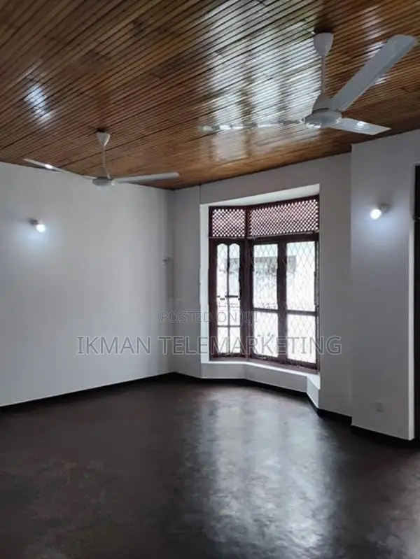 Two Story House for Rent in Colombo 05