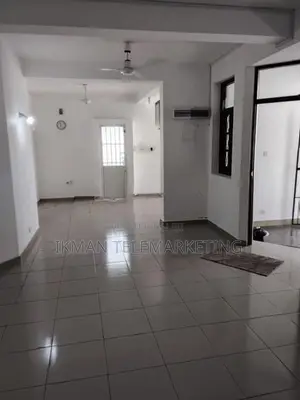 Two Story House for Rent in Colombo 05